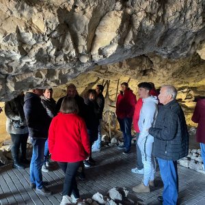Visita a la cueva de las Ventanas